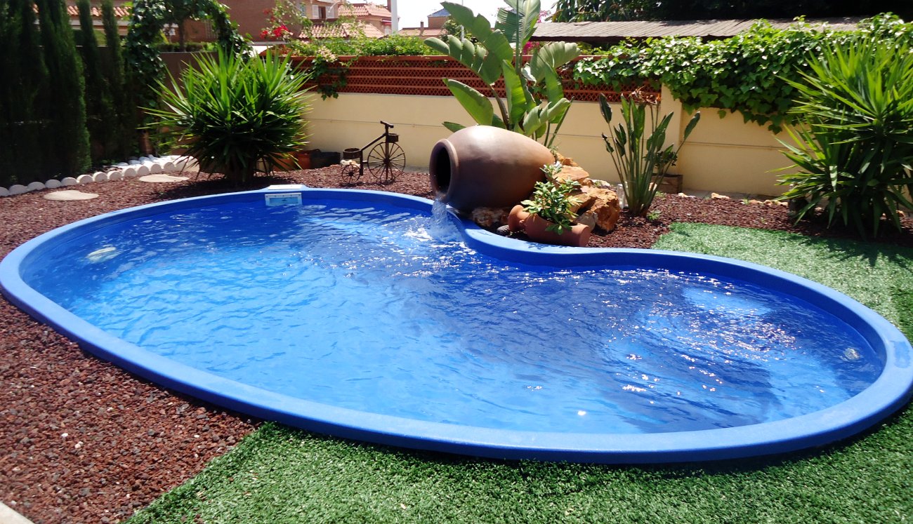piscine coque australienne modèle Freedom 2000